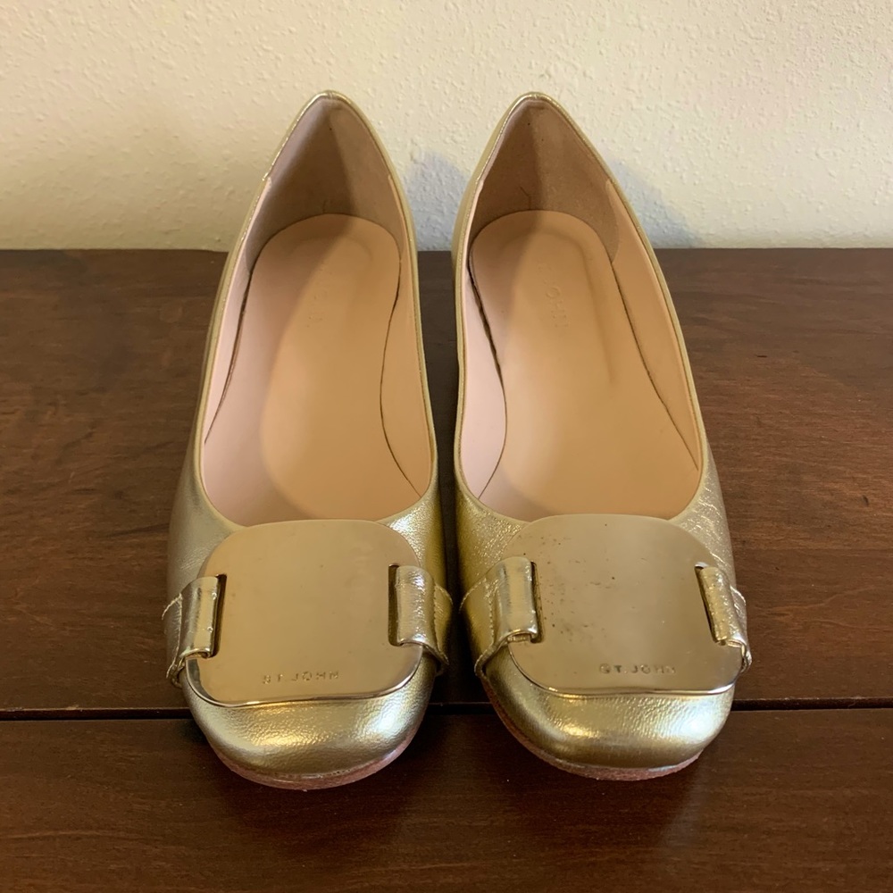 St John Shoes - Jerry Ballet Flats in Gold